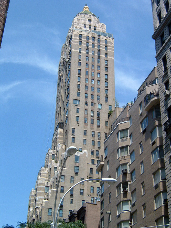 35 East 76th Street – The Carlyle